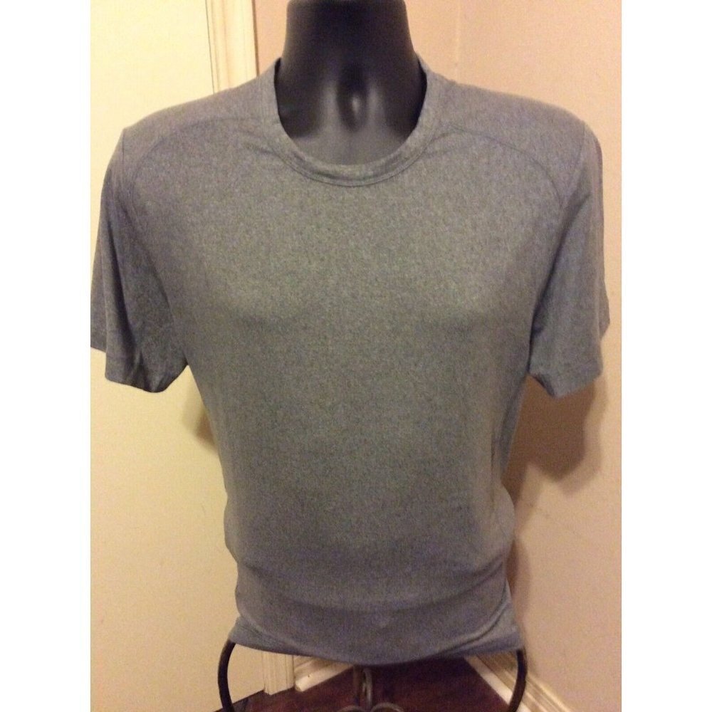 Untuckit Men's Gray Short Sleeve Polyester Blend T-Shirt Size Large L